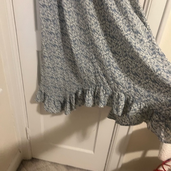 Hayden Blue and White Floral Maxi Skirt - Picture 5 of 9